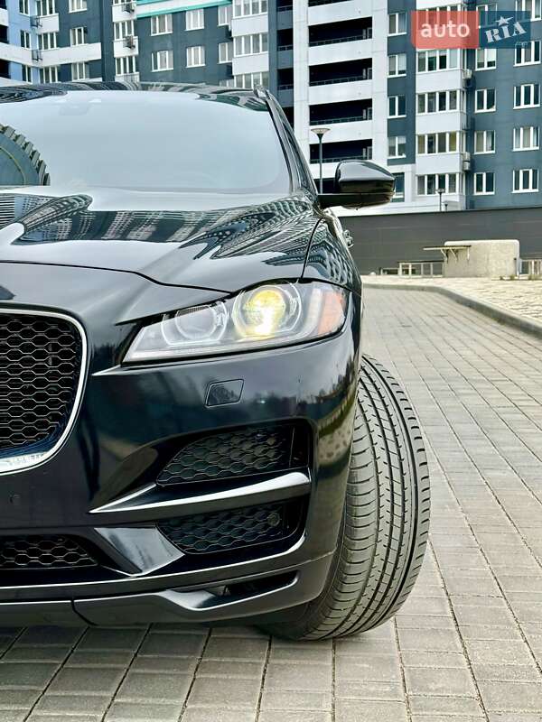 Внедорожник / Кроссовер Jaguar F-Pace 2016 в Одессе