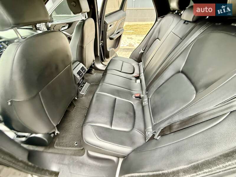 Внедорожник / Кроссовер Jaguar F-Pace 2016 в Одессе