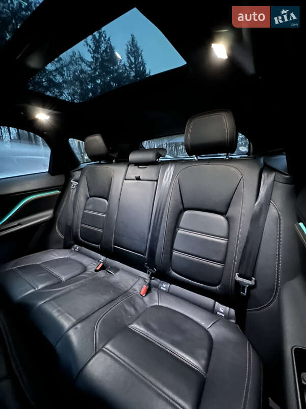 Позашляховик / Кросовер Jaguar F-Pace 2018 в Львові