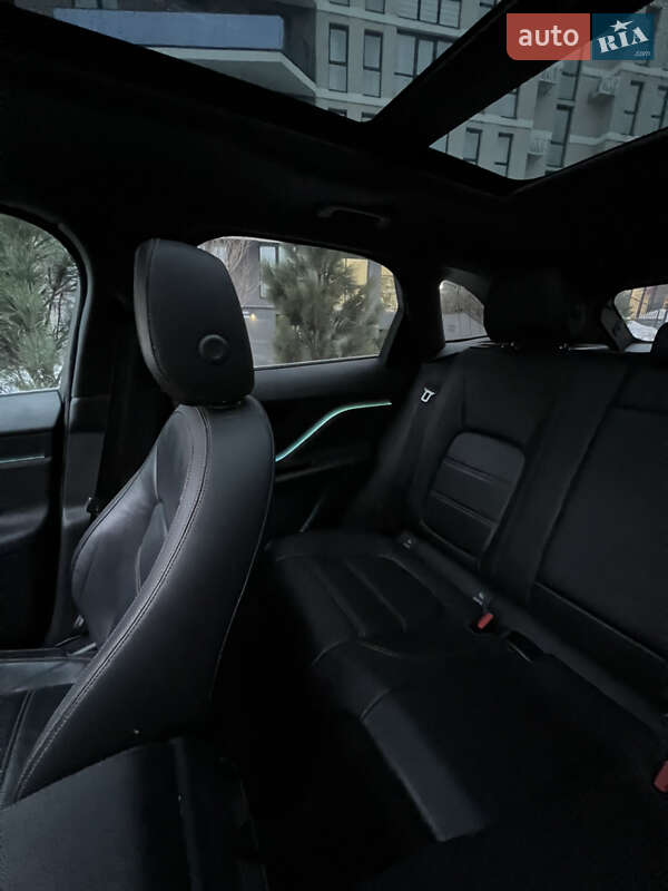 Позашляховик / Кросовер Jaguar F-Pace 2018 в Львові