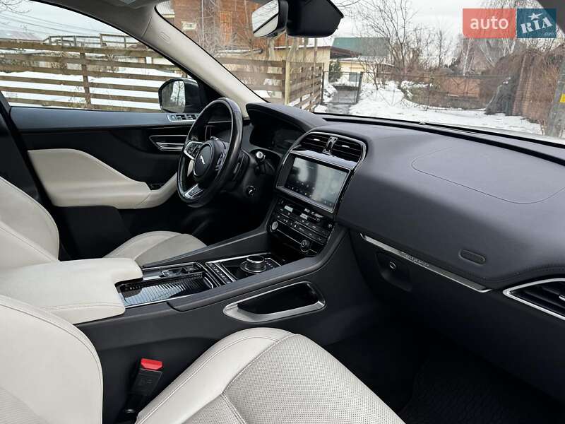 Внедорожник / Кроссовер Jaguar F-Pace 2018 в Киеве