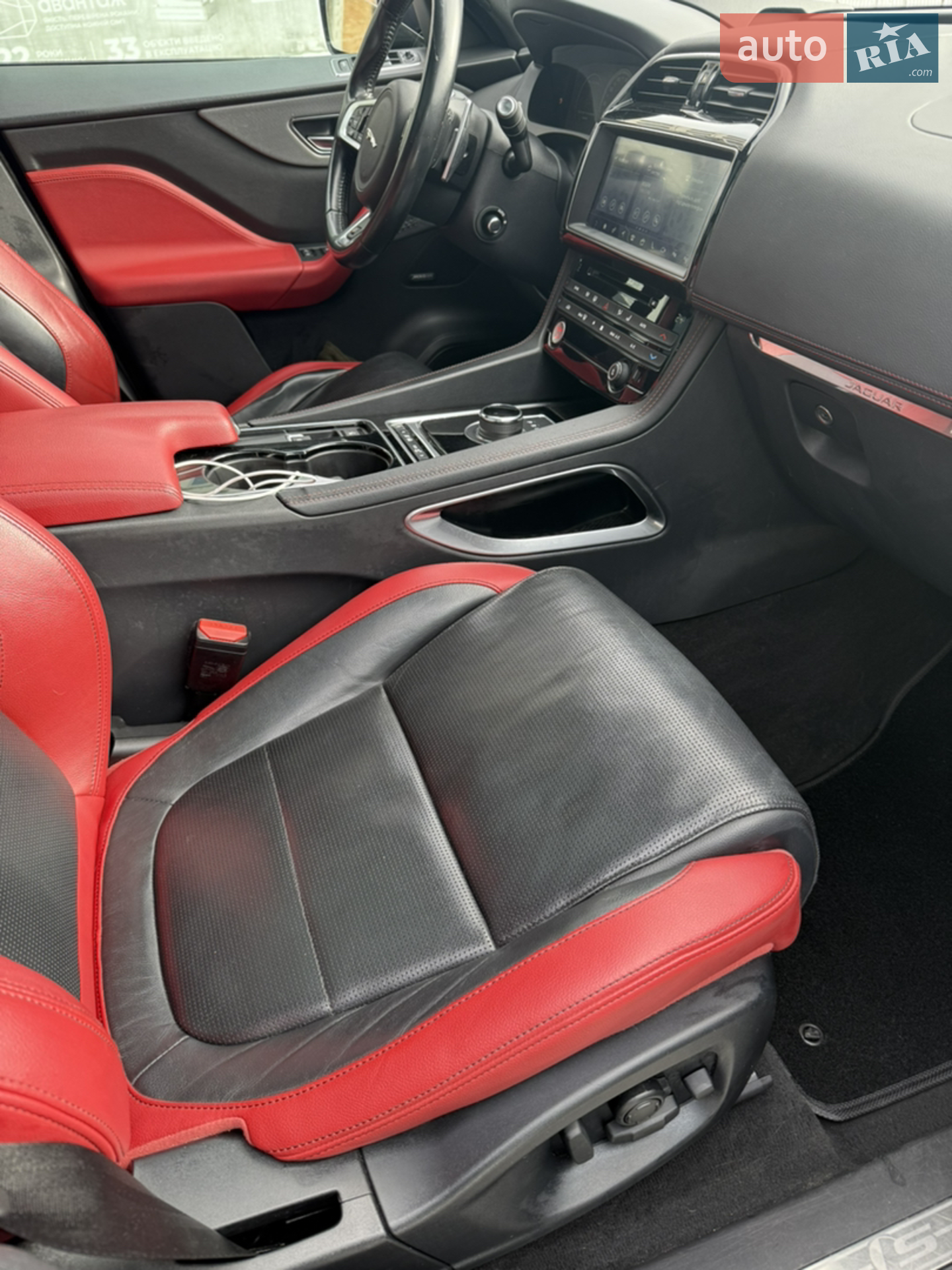 2016 Jaguar F-Pace - мініатюра 11