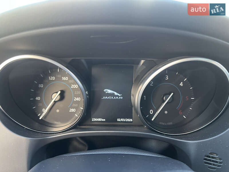 Внедорожник / Кроссовер Jaguar F-Pace 2016 в Хмельницком фото 17 Внедорожник / Кроссовер Jaguar F-Pace 2016 в Хмельницком