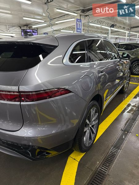Внедорожник / Кроссовер Jaguar F-Pace 2021 в Черновцах