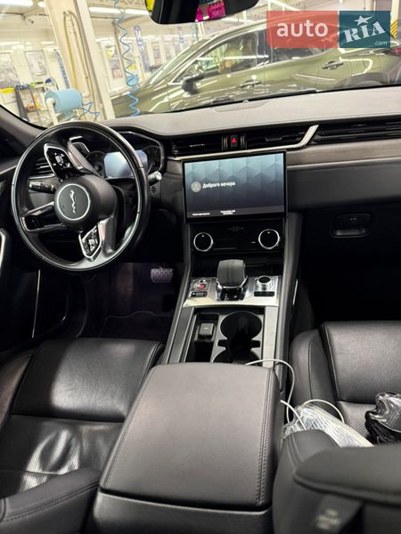 Внедорожник / Кроссовер Jaguar F-Pace 2021 в Черновцах