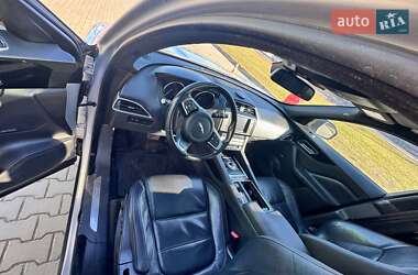 Внедорожник / Кроссовер Jaguar F-Pace 2017 в Житомире