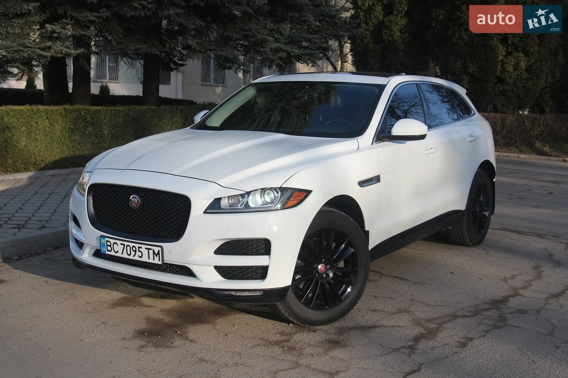 2018 Jaguar F-Pace - фото 1