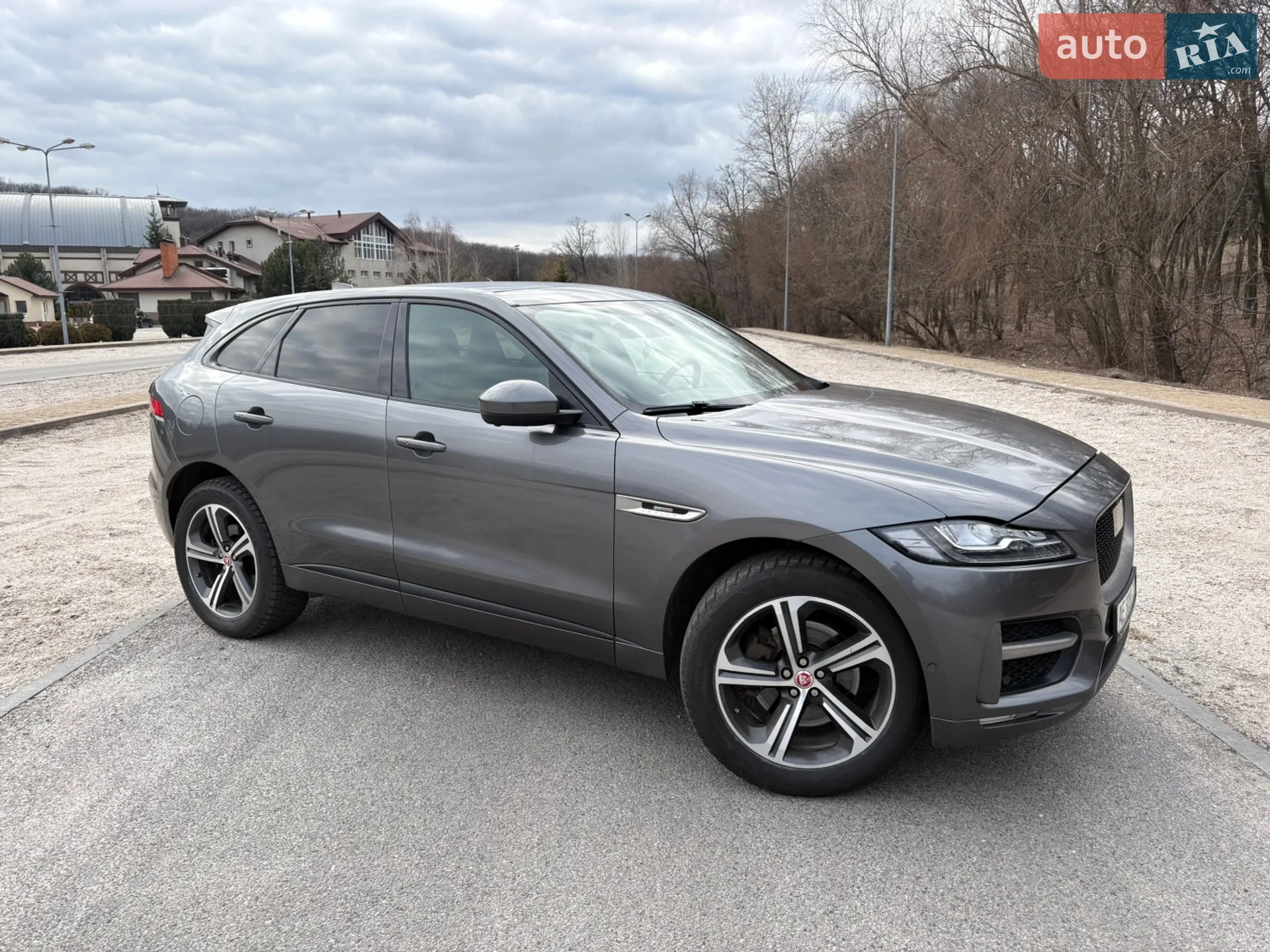 2016 Jaguar F-Pace - мініатюра 2