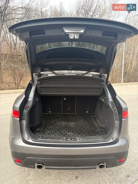 Внедорожник / Кроссовер Jaguar F-Pace 2016 в Днепре