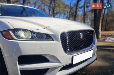 Внедорожник / Кроссовер Jaguar F-Pace 2019 в Черкассах