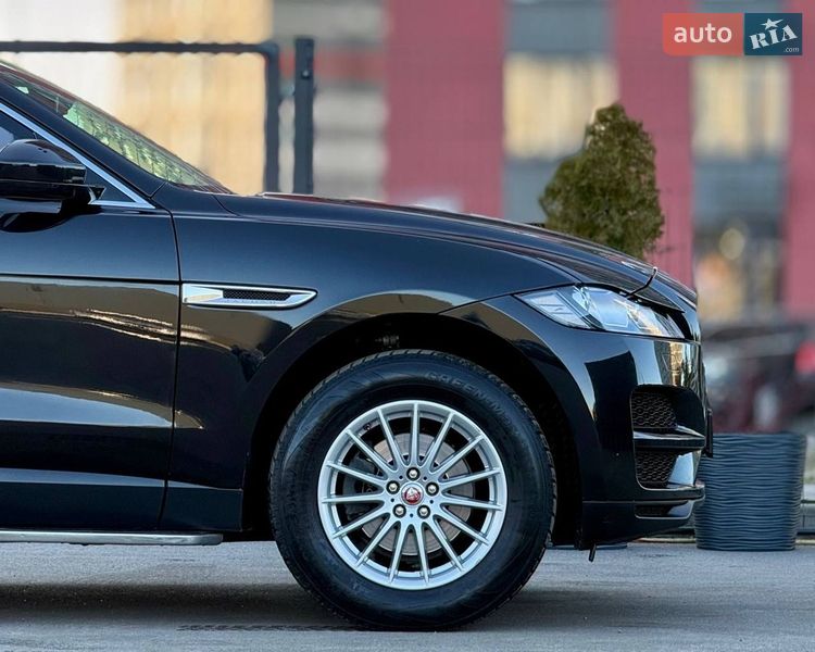 Внедорожник / Кроссовер Jaguar F-Pace 2016 в Киеве