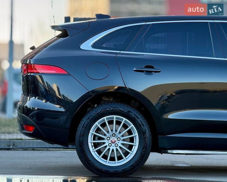 Внедорожник / Кроссовер Jaguar F-Pace 2016 в Киеве