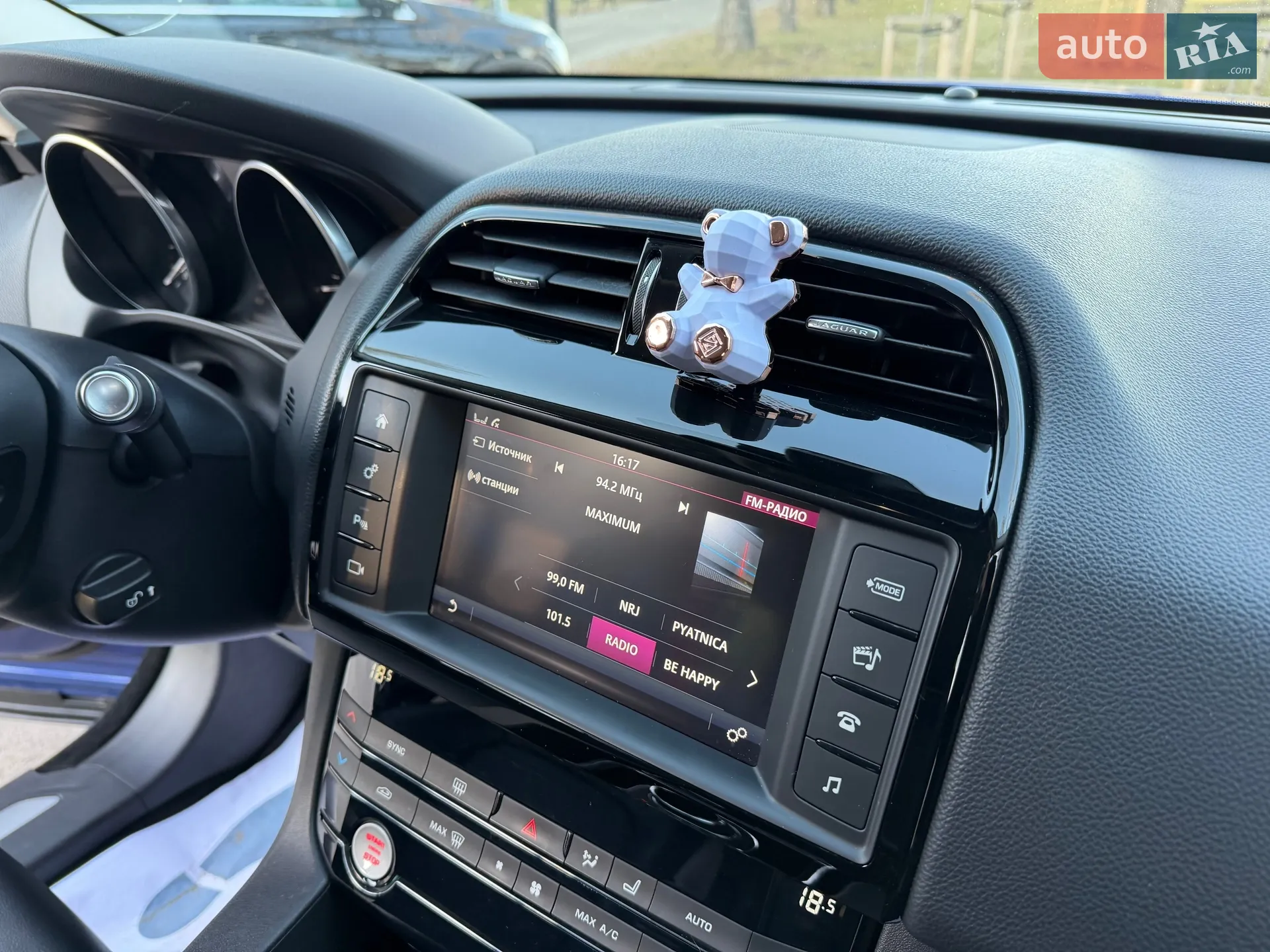 2017 Jaguar F-Pace - мініатюра 102