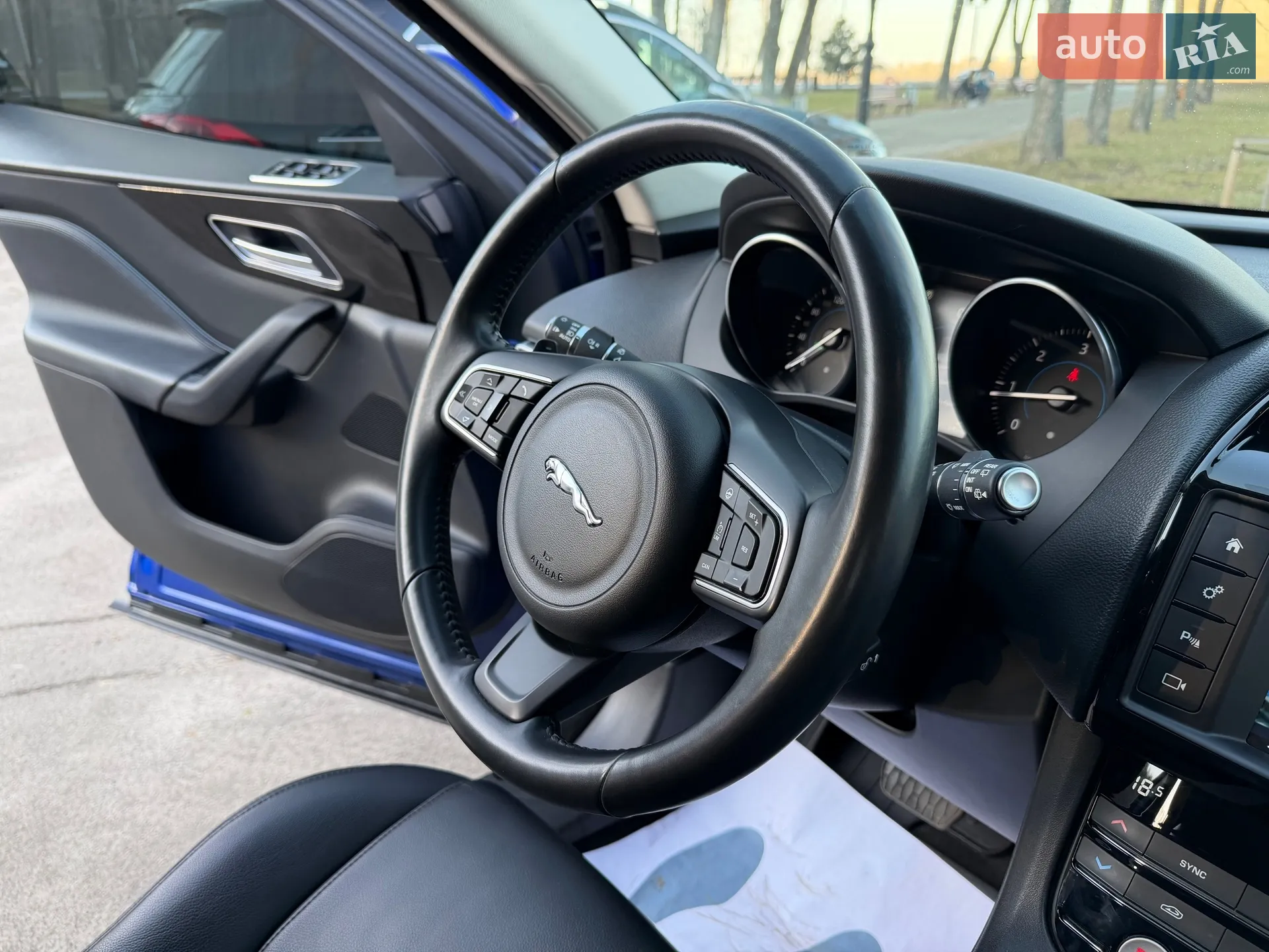 2017 Jaguar F-Pace - мініатюра 109