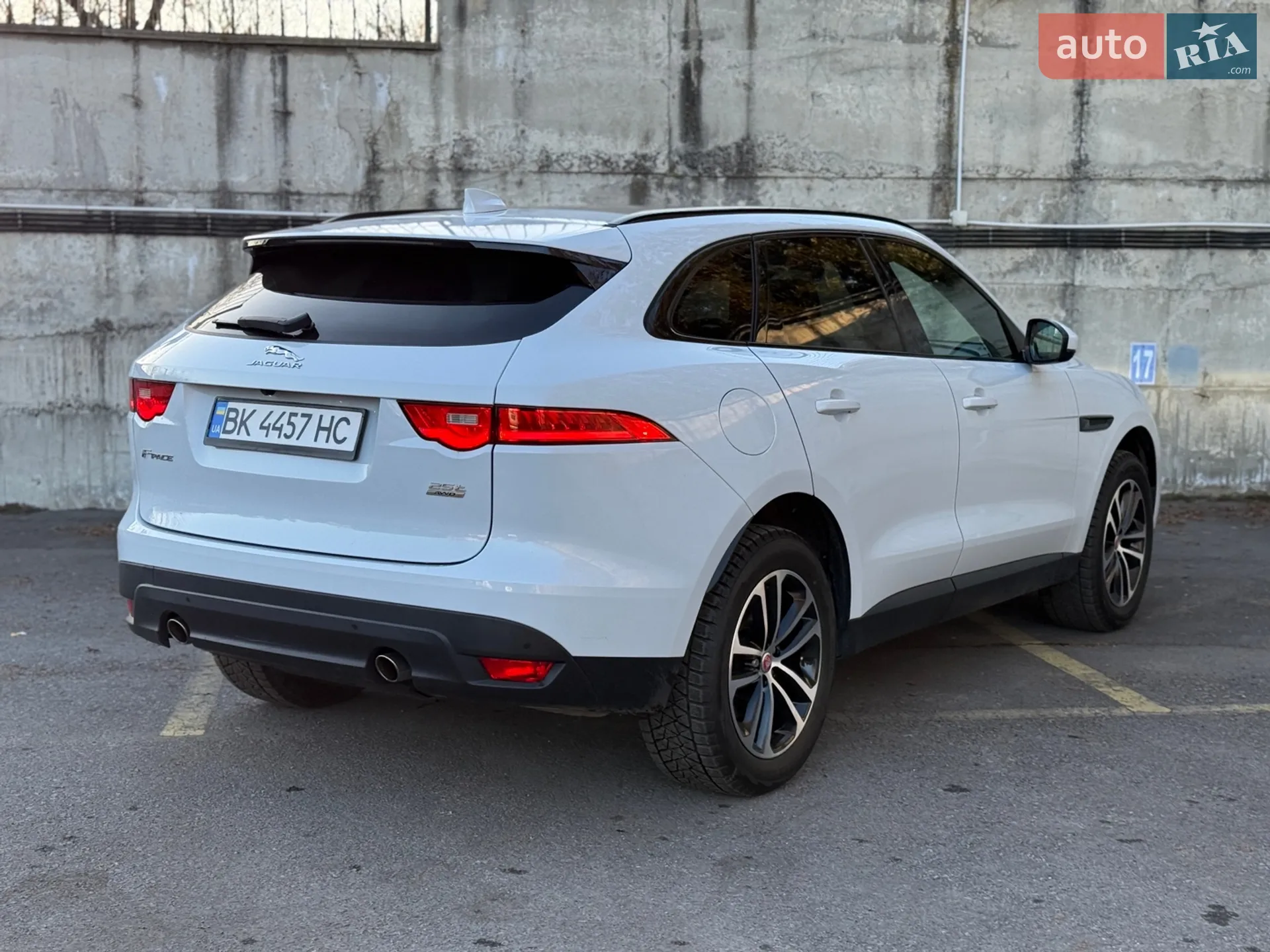 2018 Jaguar F-Pace - мініатюра 17