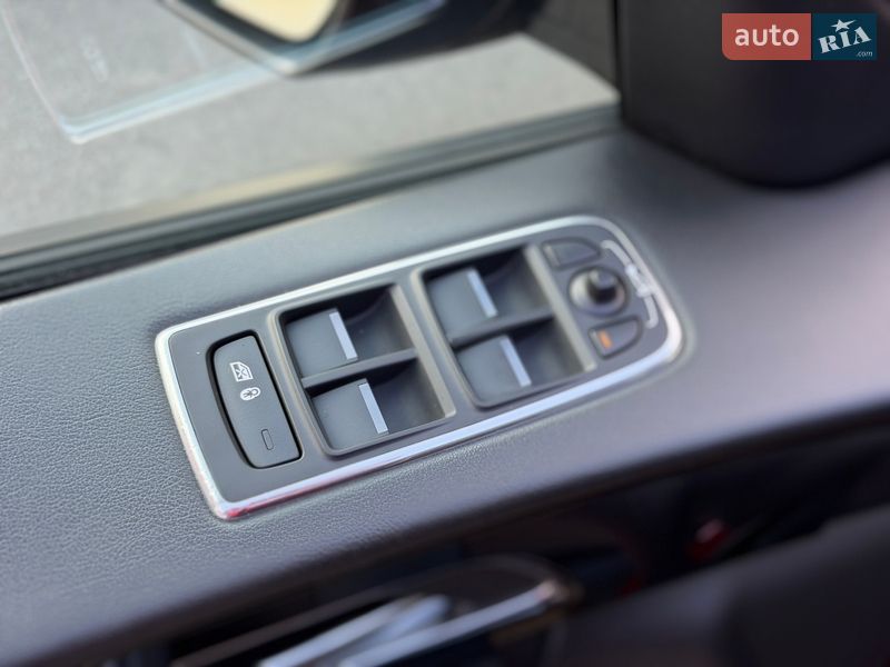 Внедорожник / Кроссовер Jaguar F-Pace 2016 в Киеве