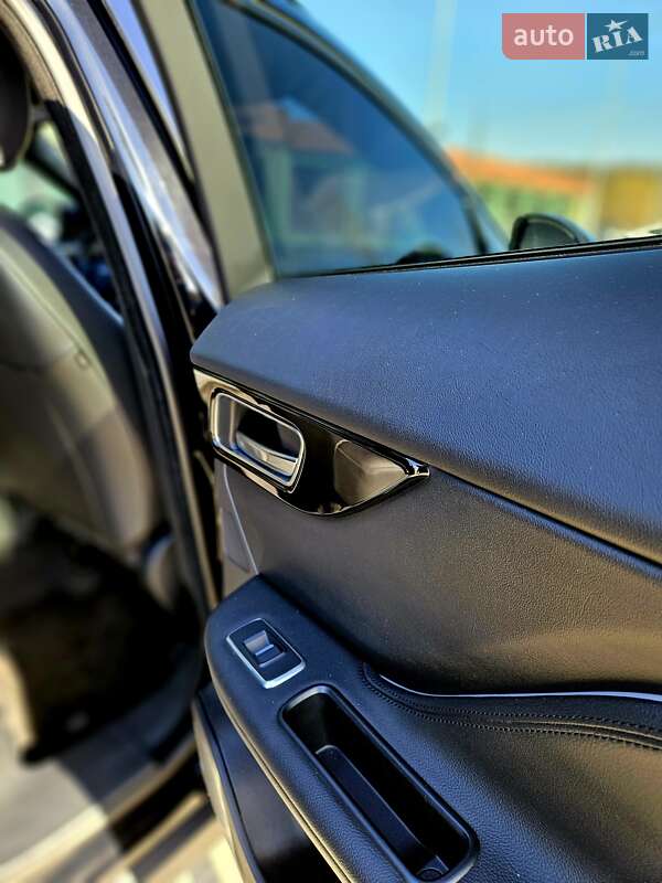 Внедорожник / Кроссовер Jaguar F-Pace 2017 в Киеве