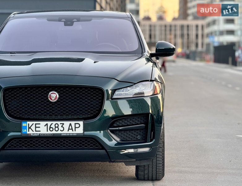 Позашляховик / Кросовер Jaguar F-Pace 2016 в Києві