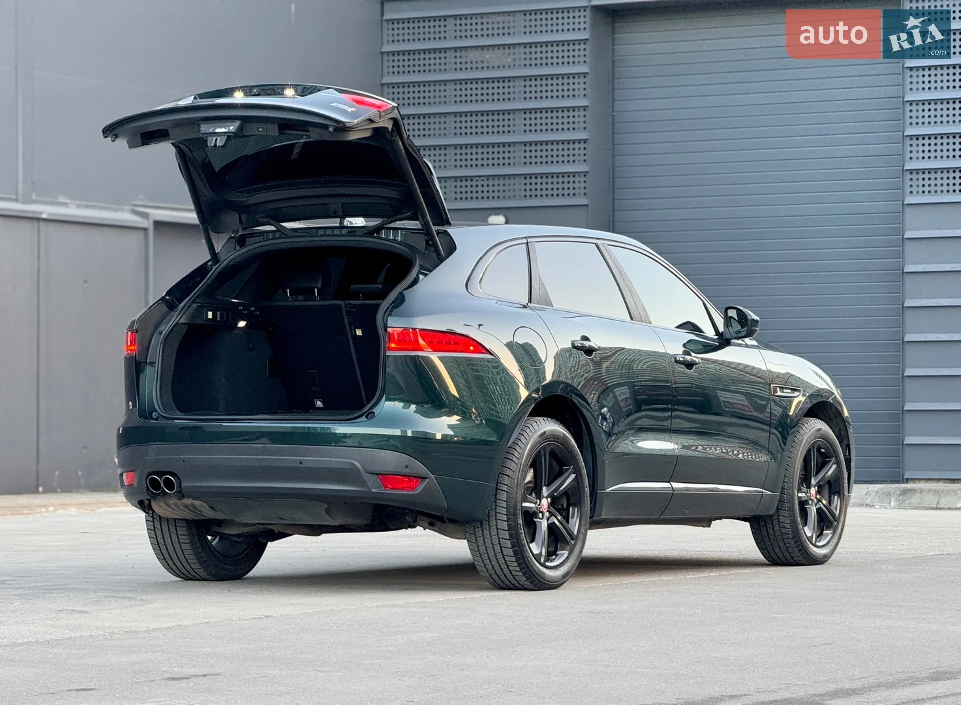 2016 Jaguar F-Pace - мініатюра 59