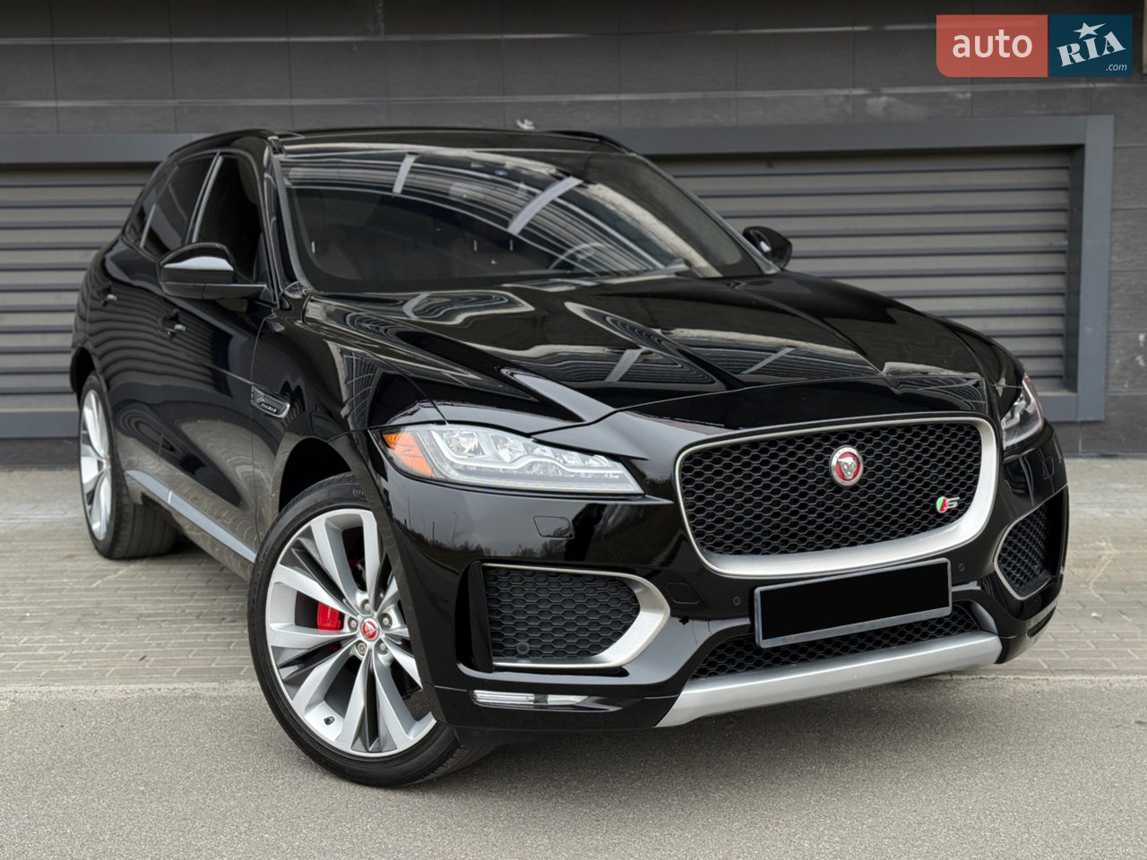2019 Jaguar F-Pace - мініатюра 16
