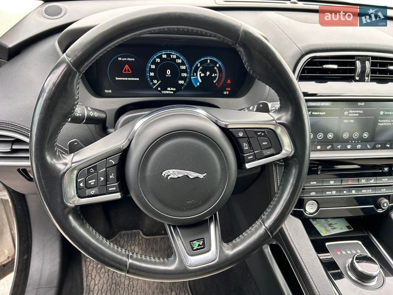 Позашляховик / Кросовер Jaguar F-Pace 2017 в Запоріжжі фото 8 Позашляховик / Кросовер Jaguar F-Pace 2017 в Запоріжжі