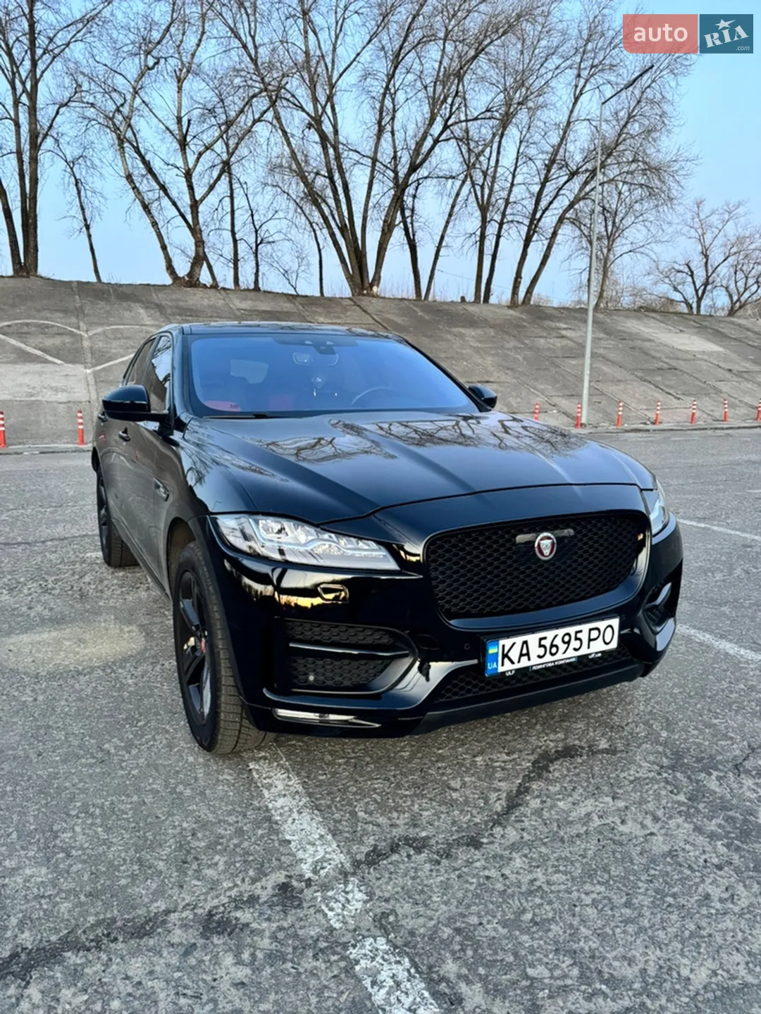 2019 Jaguar F-Pace - мініатюра 2