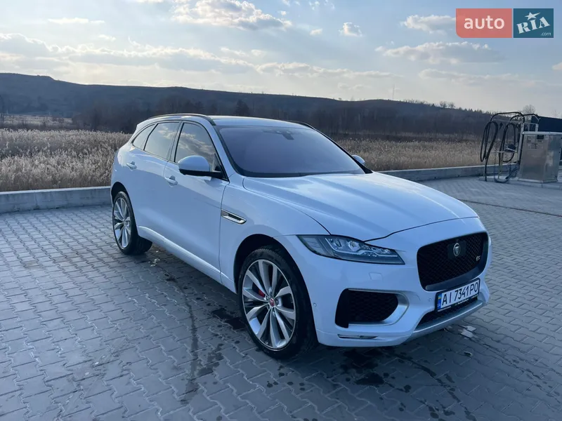 Jaguar F-Pace