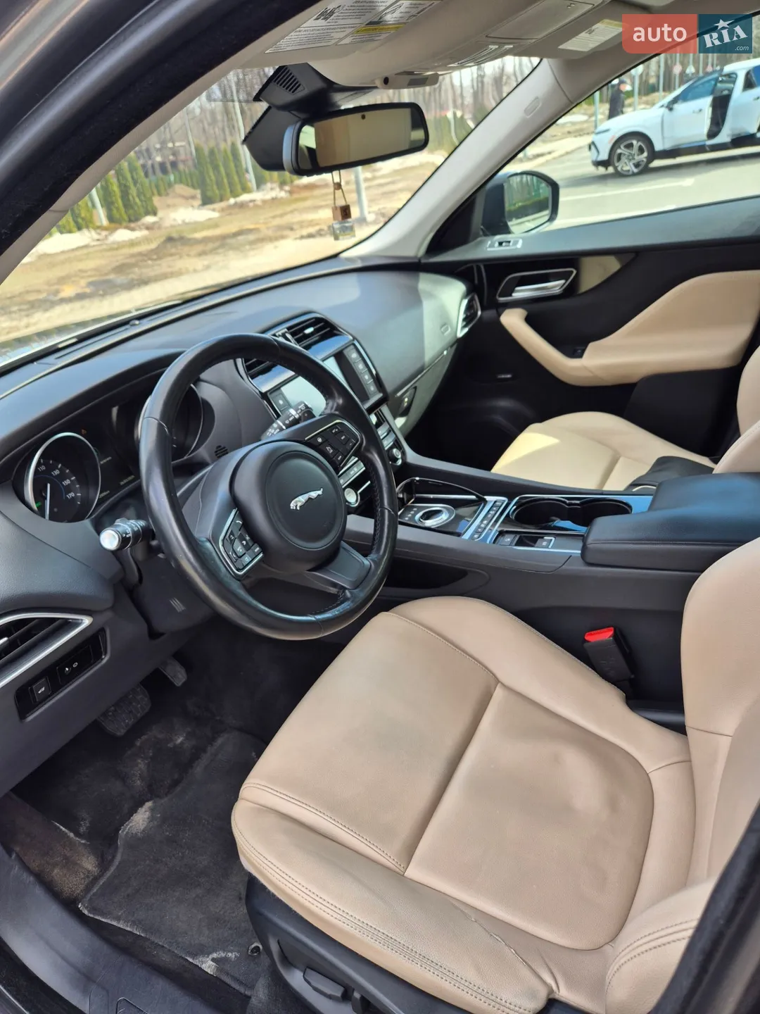 2017 Jaguar F-Pace - мініатюра 8