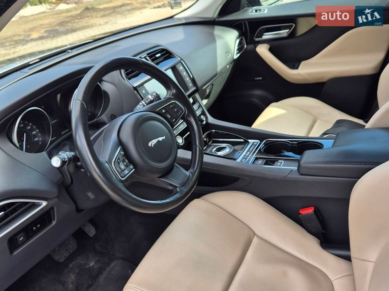 Внедорожник / Кроссовер Jaguar F-Pace 2017 в Харькове