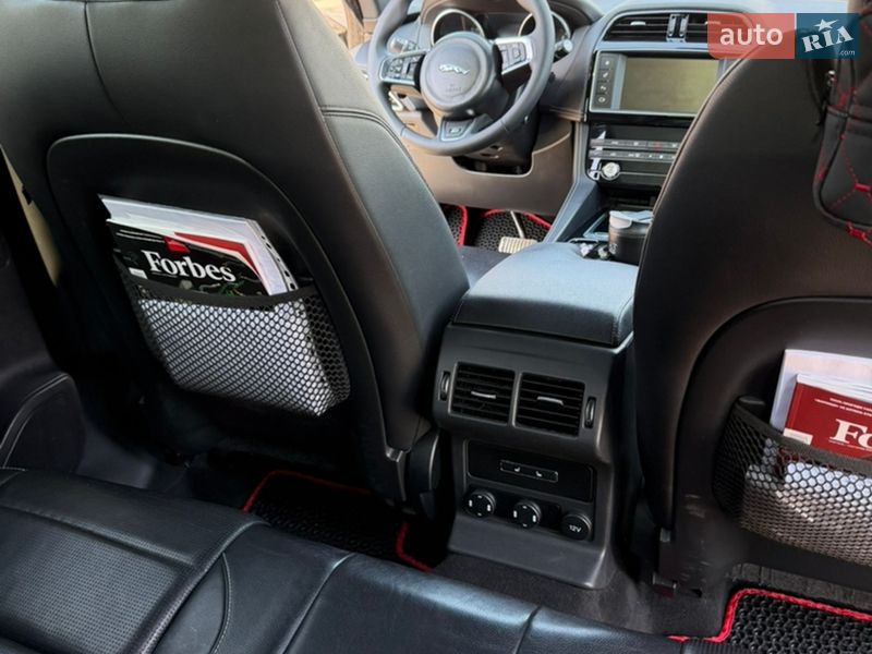 Внедорожник / Кроссовер Jaguar F-Pace 2016 в Киеве фото 10 Внедорожник / Кроссовер Jaguar F-Pace 2016 в Киеве