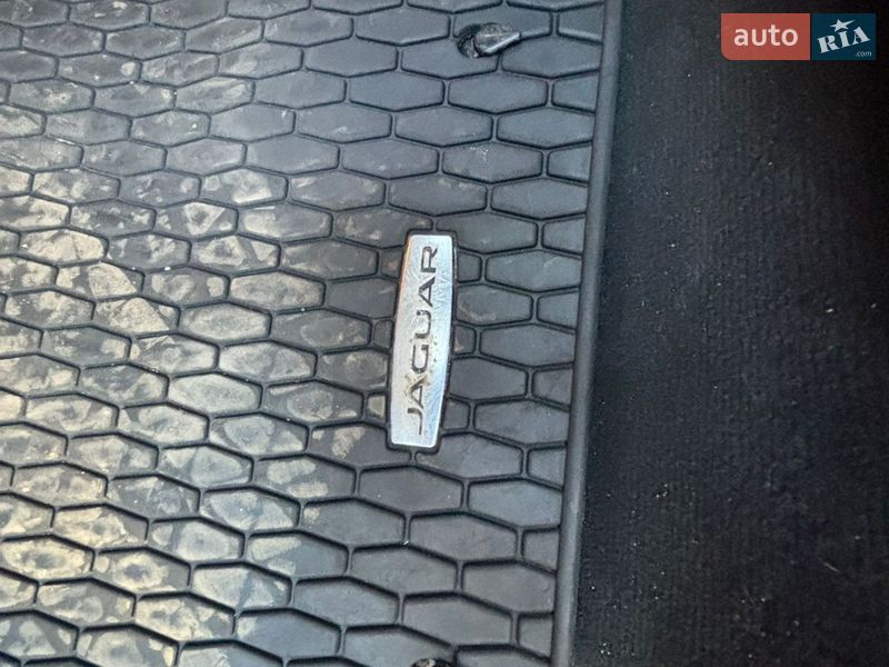 Внедорожник / Кроссовер Jaguar F-Pace 2016 в Кривом Роге фото 21 Внедорожник / Кроссовер Jaguar F-Pace 2016 в Кривом Роге