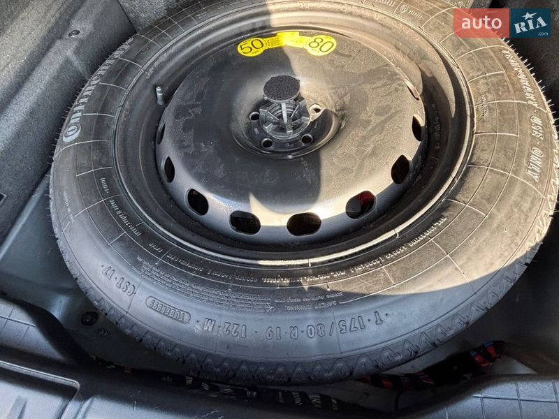 Внедорожник / Кроссовер Jaguar F-Pace 2016 в Кривом Роге фото 42 Внедорожник / Кроссовер Jaguar F-Pace 2016 в Кривом Роге