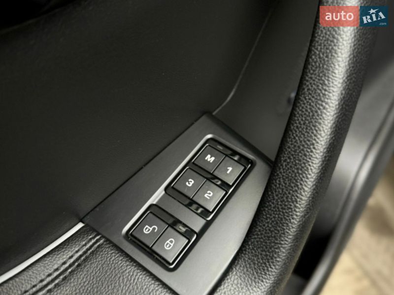 Позашляховик / Кросовер Jaguar F-Pace 2016 в Києві фото 20 Позашляховик / Кросовер Jaguar F-Pace 2016 в Києві