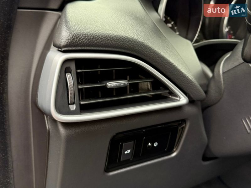 Позашляховик / Кросовер Jaguar F-Pace 2016 в Києві фото 25 Позашляховик / Кросовер Jaguar F-Pace 2016 в Києві