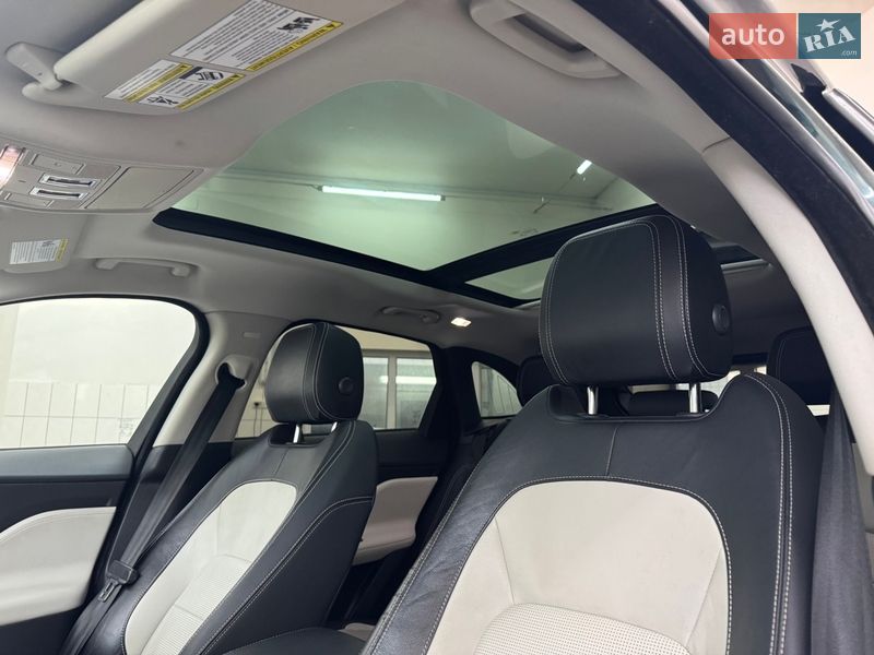 Внедорожник / Кроссовер Jaguar F-Pace 2017 в Львове