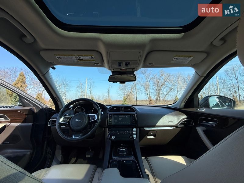 Внедорожник / Кроссовер Jaguar F-Pace 2017 в Пирятине