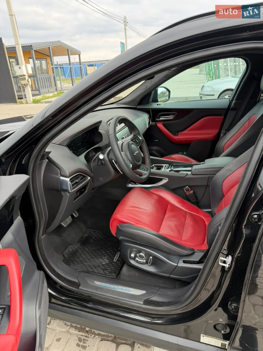 2018 Jaguar F-Pace - мініатюра 9