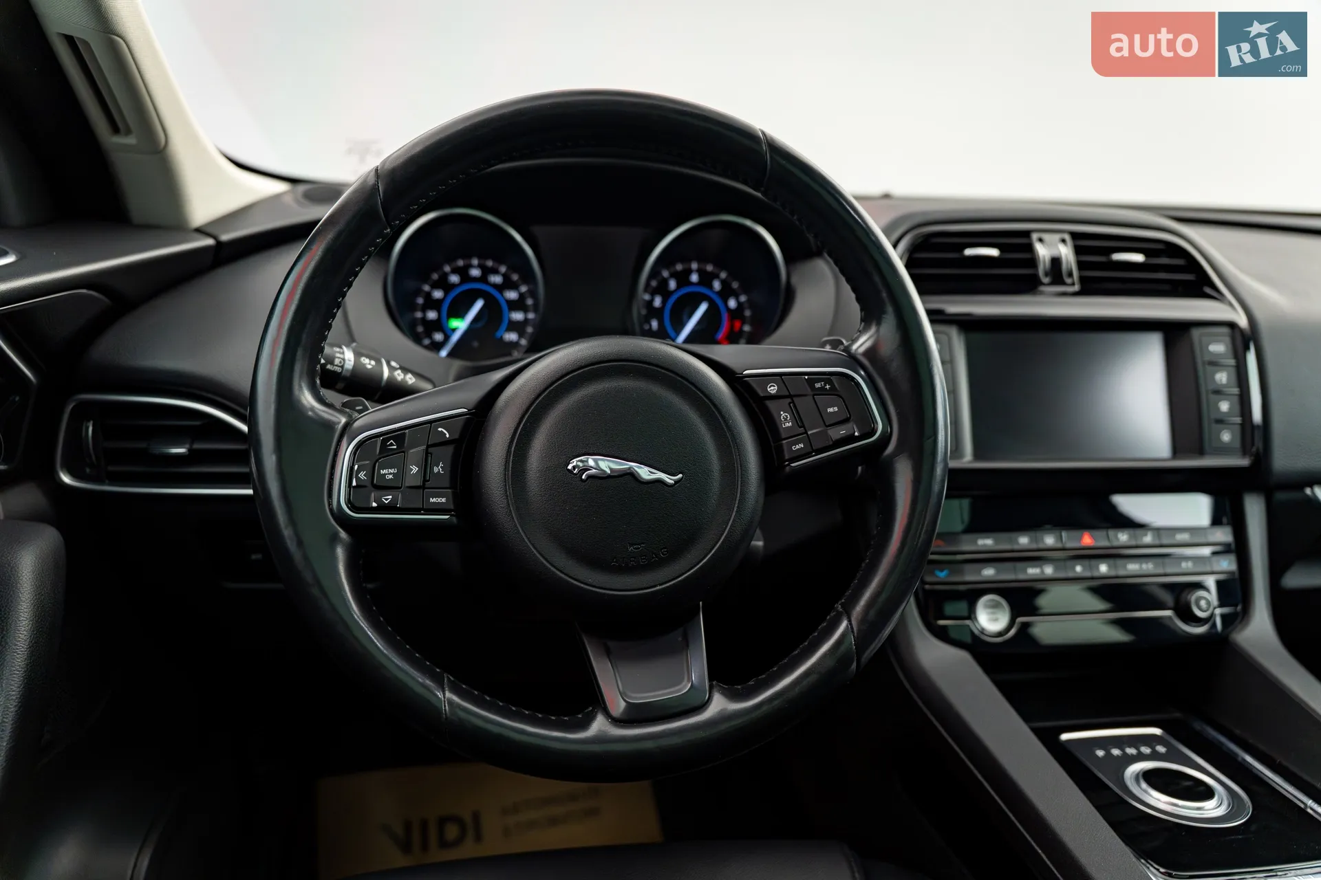 2016 Jaguar F-Pace - мініатюра 13