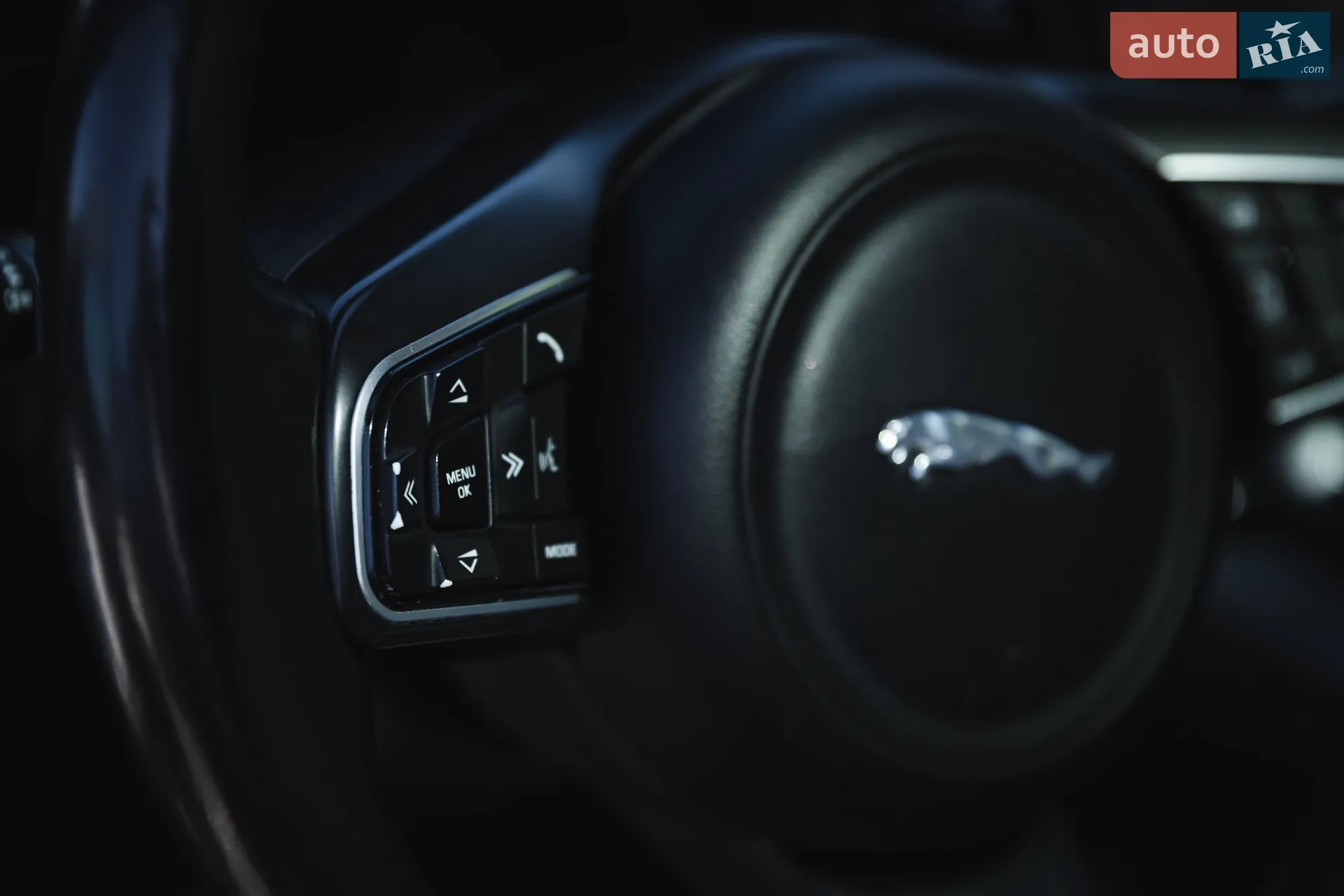 2016 Jaguar F-Pace - мініатюра 40