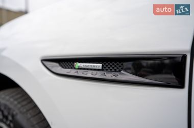 Внедорожник / Кроссовер Jaguar F-Pace 2017 в Киеве