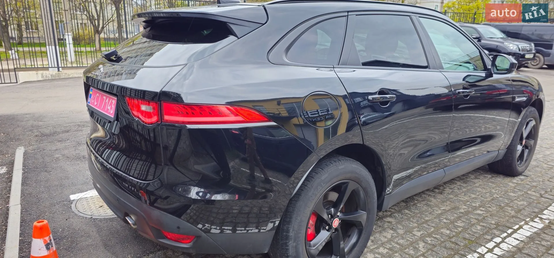 2018 Jaguar F-Pace - мініатюра 4