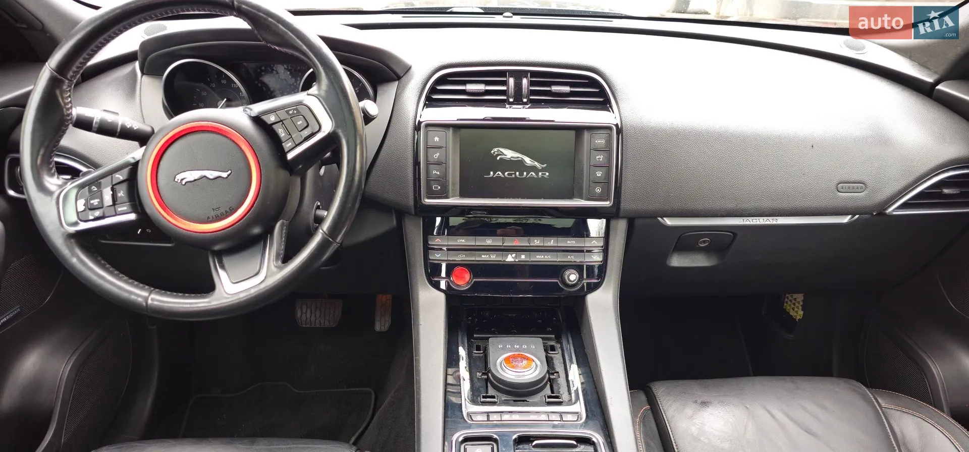 2018 Jaguar F-Pace - мініатюра 12