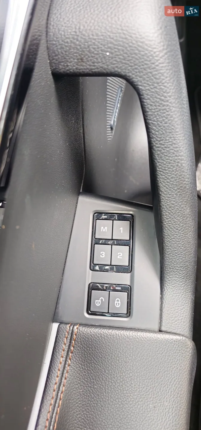 2018 Jaguar F-Pace - мініатюра 20