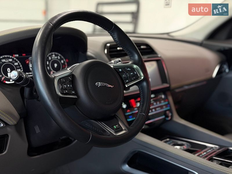 Внедорожник / Кроссовер Jaguar F-Pace 2018 в Тернополе