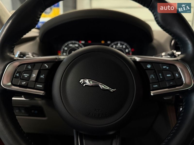 Внедорожник / Кроссовер Jaguar F-Pace 2018 в Тернополе