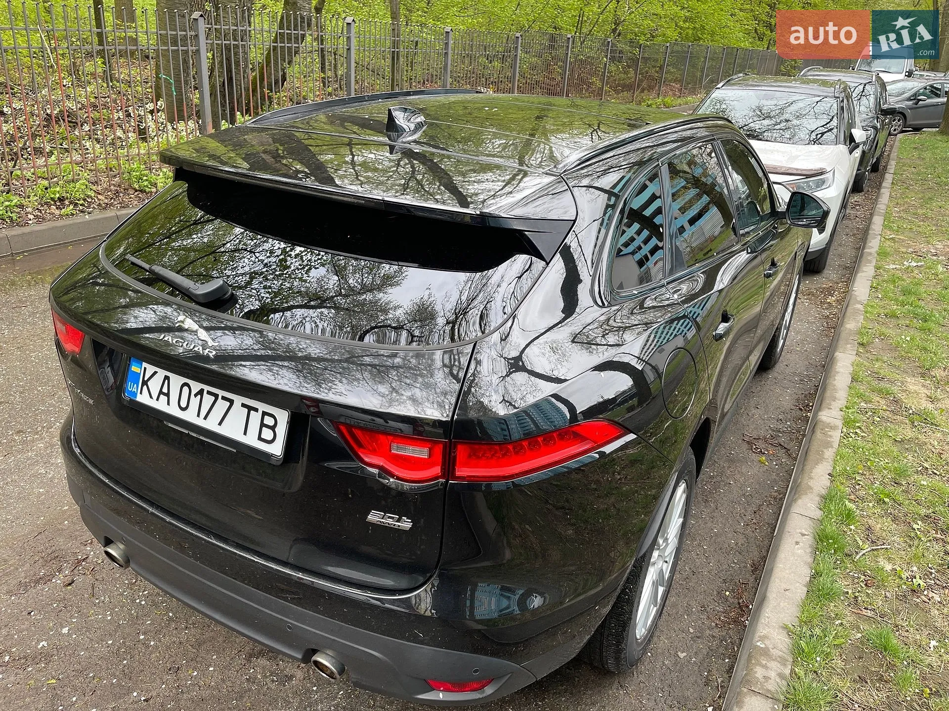 2017 Jaguar F-Pace - мініатюра 11