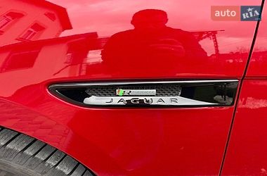Позашляховик / Кросовер Jaguar F-Pace 2016 в Києві