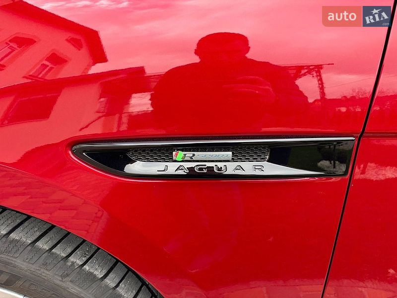 Позашляховик / Кросовер Jaguar F-Pace 2016 в Києві