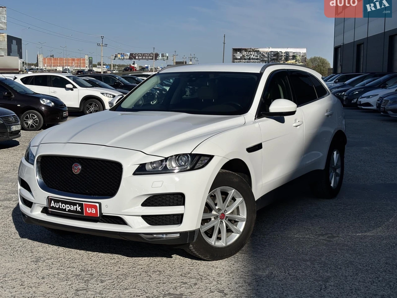 2017 Jaguar F-Pace - мініатюра 20