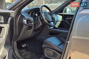 Внедорожник / Кроссовер Jaguar F-Pace 2016 в Киеве